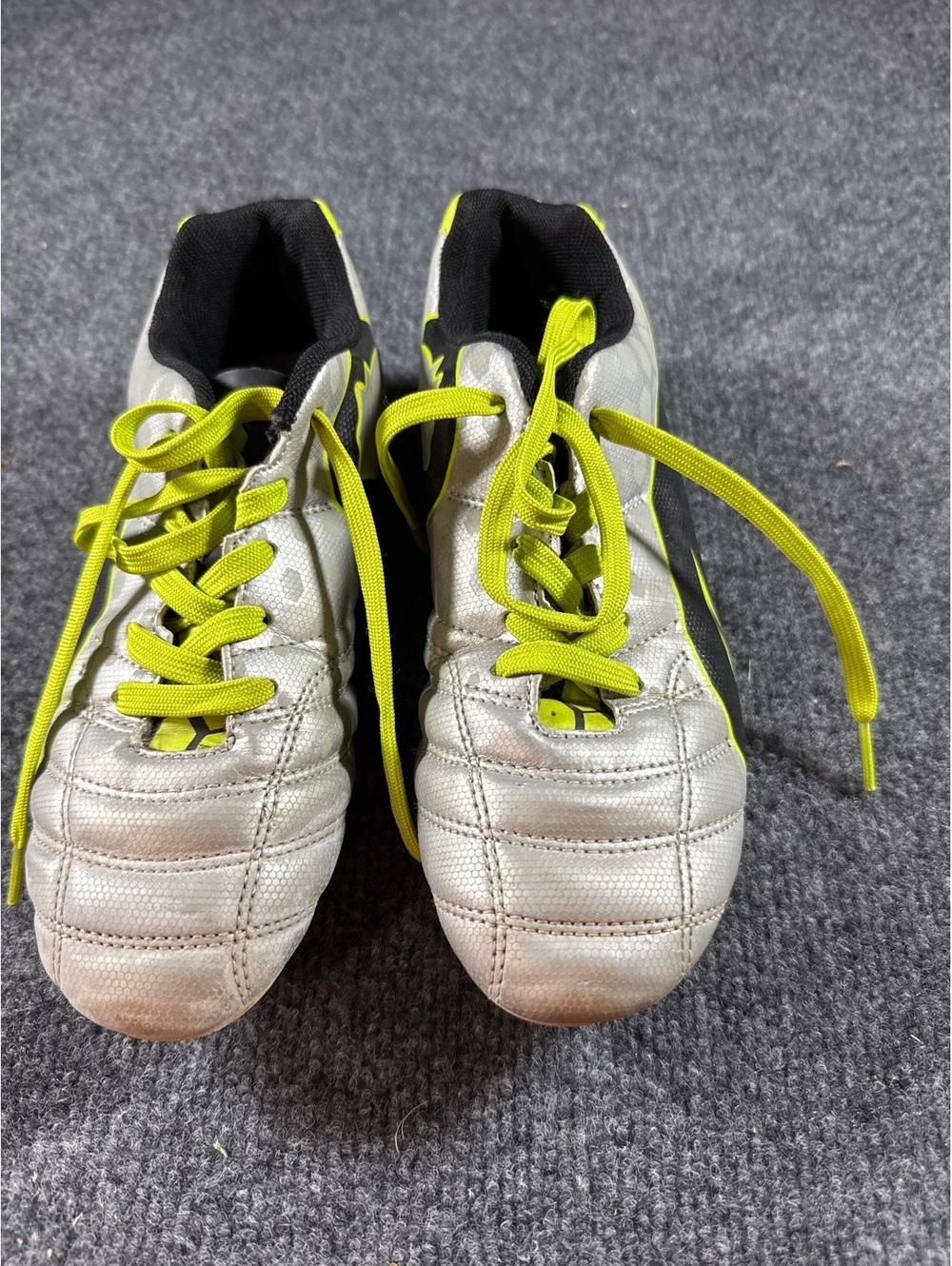Vizari Youth Soccer Cleats Size 3 Silver Black Neon Yellow Lace Up